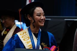 Dari Beasiswa Penuh hingga Summa Cum Laude, Sherine Kiatandi Temukan Arti Proses di BINUS UNIVERSITY
