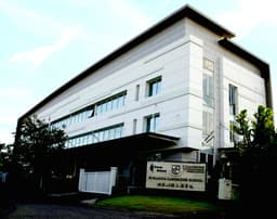 Apa yang Membuat Sebuah Bangunan Bertahan Puluhan Tahun? Waringin Megah Percaya Jawabannya adalah Kualitas