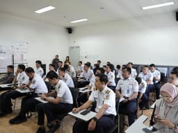 Jelang Angkutan Lebaran 2026, KAI Periksa Kesehatan Petugas LRT Jabodebek