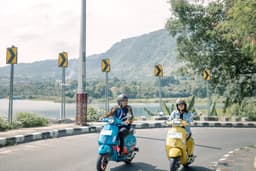 Dollar Melambung Tinggi, Wisatawan Domestik Kompak Incar Liburan di Dalam Negeri