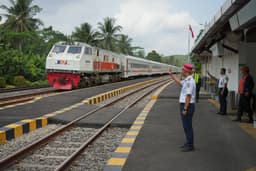 KAI Daop 2 Bandung Catat Kinerja Ketepatan Waktu KA Berangkat Pada Angkutan Lebaran 2026 Mencapai 99,80% Meningkat dari Angkutan Lebaran 2025, berikut 10 KA Favorit Pelanggan