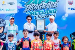 Metland Cikarang Kembali Raih Rekor MURI melalui Dragrace Pushbike  dengan Peserta Anak Terbanyak