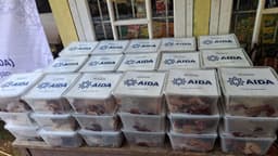 AIDA Kemlu Azerbaijan dan OIC Youth Indonesia Salurkan 500 Paket Daging Kurban bagi Masyarakat di Bogor dan Sukabumi