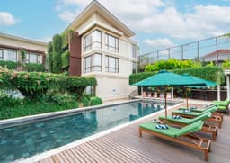 Swiss-Belhotel Rainforest: Oase Tropis di Tengah Dinamika Sunset Road