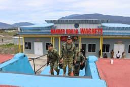 Bandara Perintis Papua Kembali Kondusif, Kepala Staf Kogabwilhan III Pastikan Aktivitas Masyarakat Segera Normal