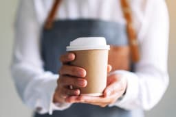 Tips Mengatur Pengeluaran untuk Kebiasaan Minum Kopi