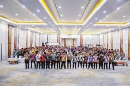 PTPN Group Beri Penghargaan Masa Pengabdian kepada 1.239 Nusantara Planters PTPN IV PalmCo di Riau