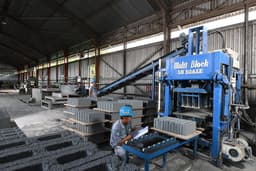 Pemanfaatan Kembali Material Tambang, MIND ID Tekan Limbah B3 hingga 38%